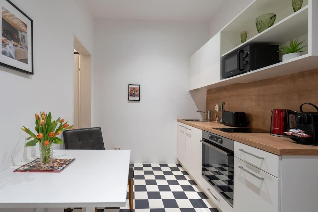 Practical 1Br Flat By Center By Hm Apartment Wien Ngoại thất bức ảnh